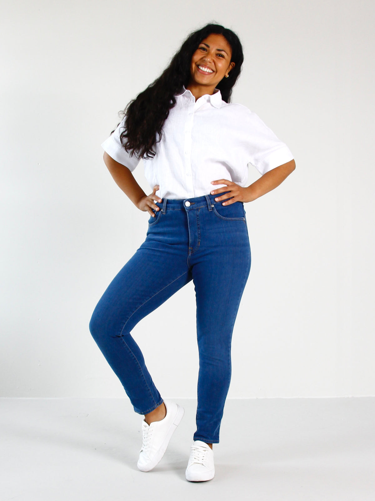 Ailin slim jeans til dame i Stone Blue