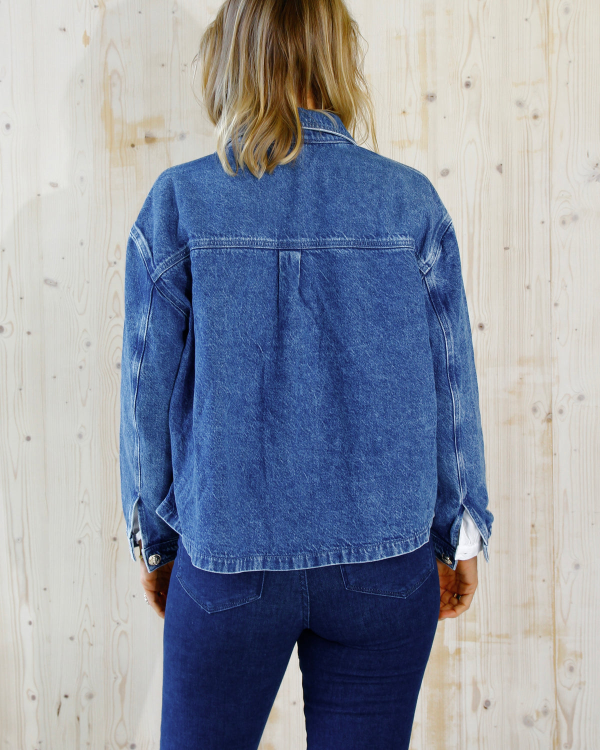 Marina denimjakke til dame med belte i Sailor Blue