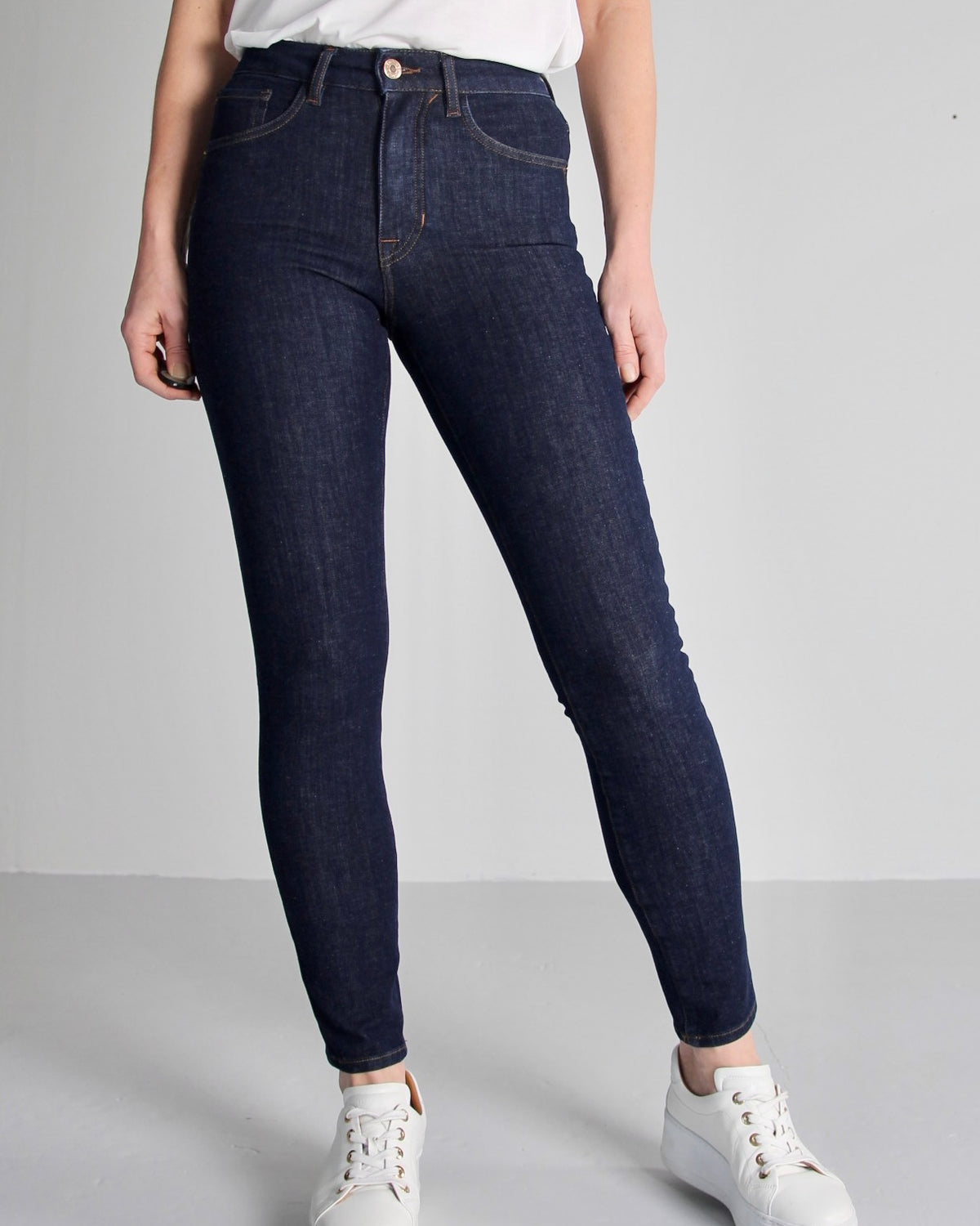 Ailin slim jeans til dame i Evening Blue