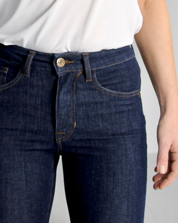 Ailin slim jeans til dame i Evening Blue
