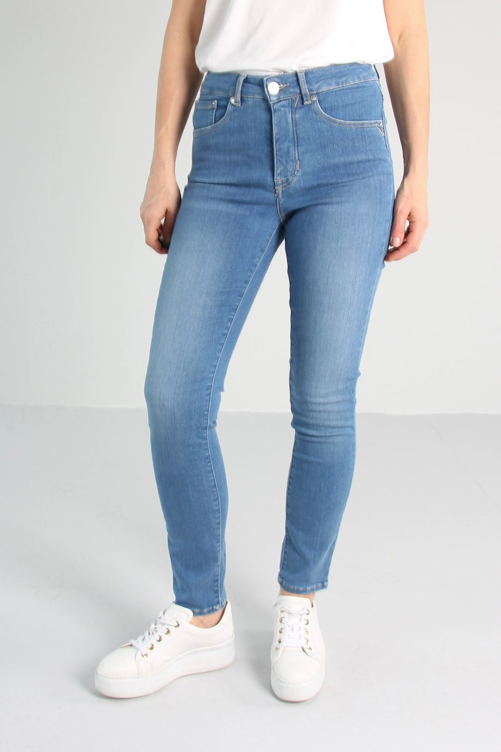 Ayla slim jeans til dame i Sea Blue