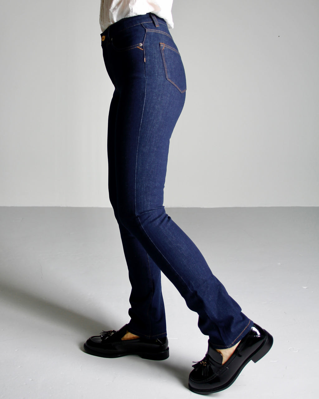 Eben tailored jeans til dame i Evening Blue