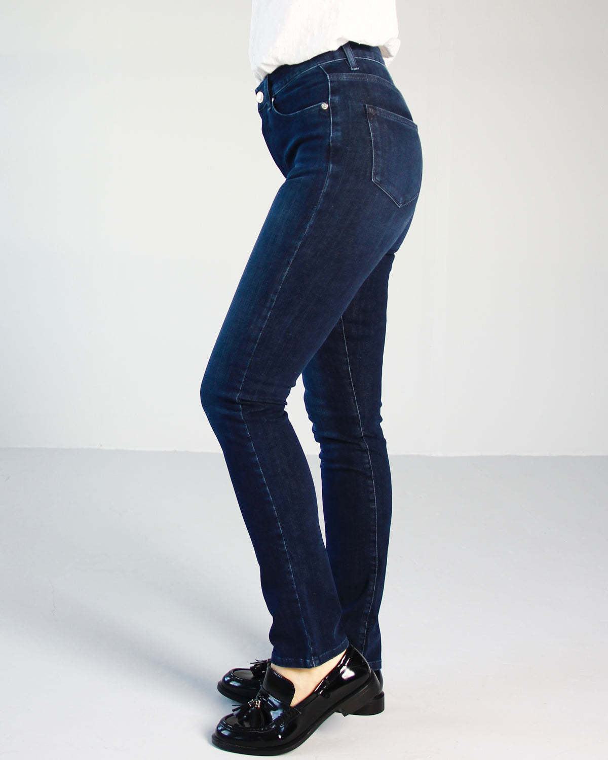 Eben tailored jeans til dame i Night Sky